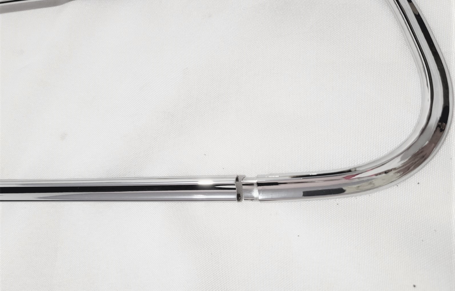 FRISOS CONTORNO DA SINALEIRA TRASEIRA DO MAVERICK